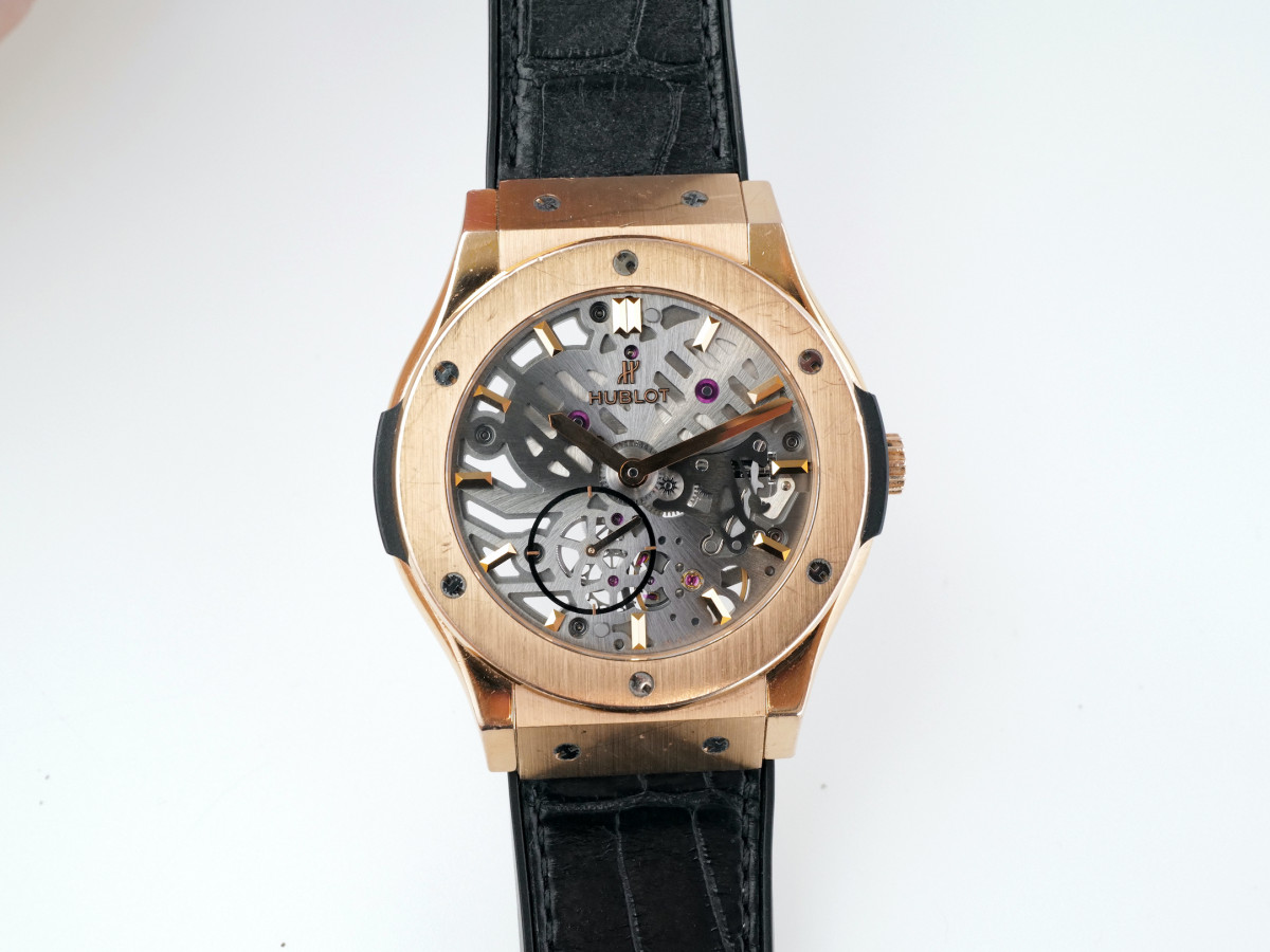 Швейцарський годинник Hublot Classic Fusion Ultra Thin Skeleton