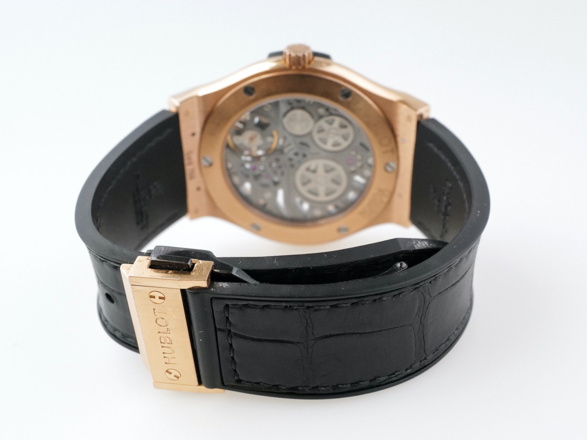 Швейцарський годинник Hublot Classic Fusion Ultra Thin Skeleton