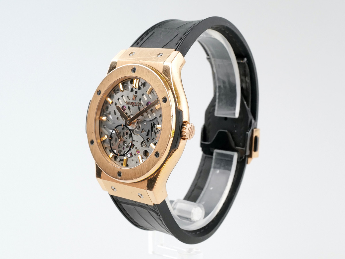Швейцарський годинник Hublot Classic Fusion Ultra Thin Skeleton
