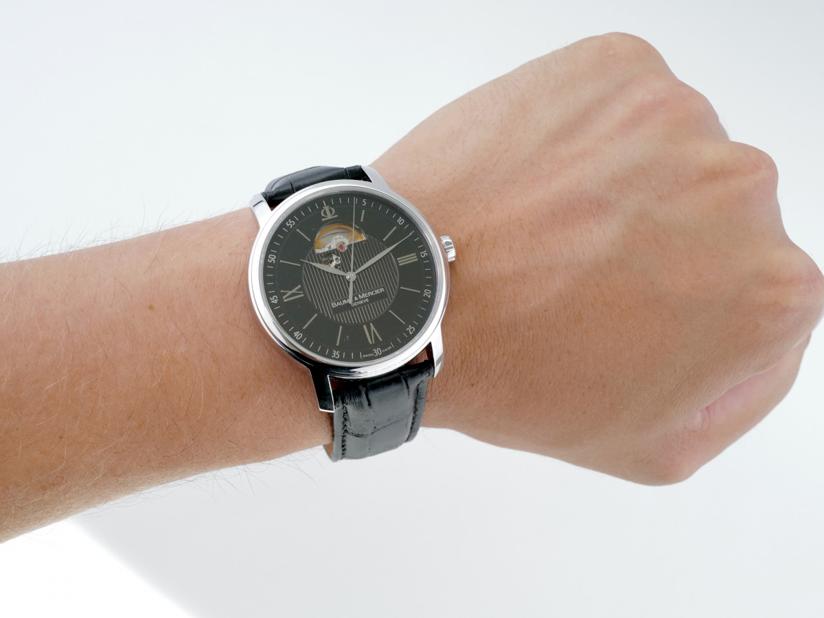Швейцарський годинник Baume and Mercier Classima Executives