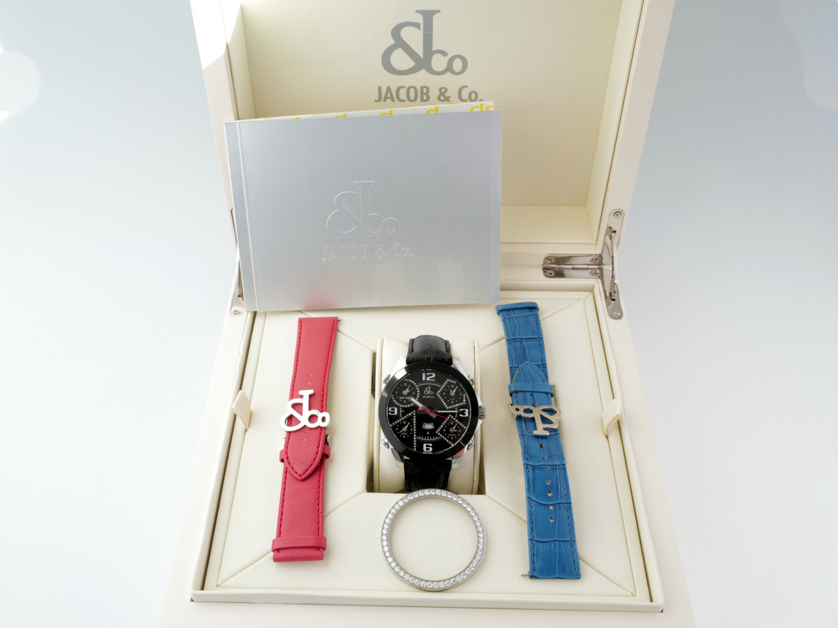 Швейцарские часы Jacob & Co. Five Time Zone 3.75 Ct Diamonds