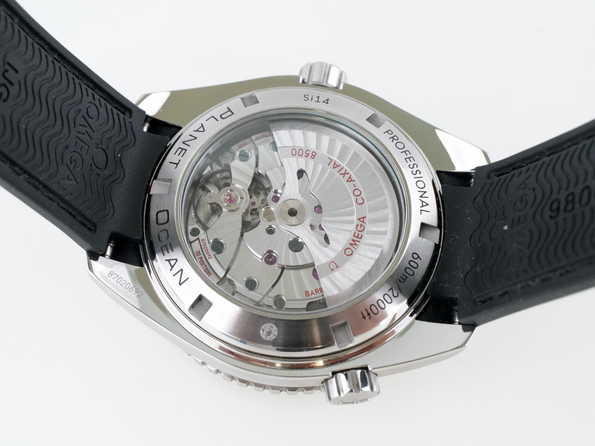 Швейцарские часы Omega Seamaster Planet Ocean 45,5