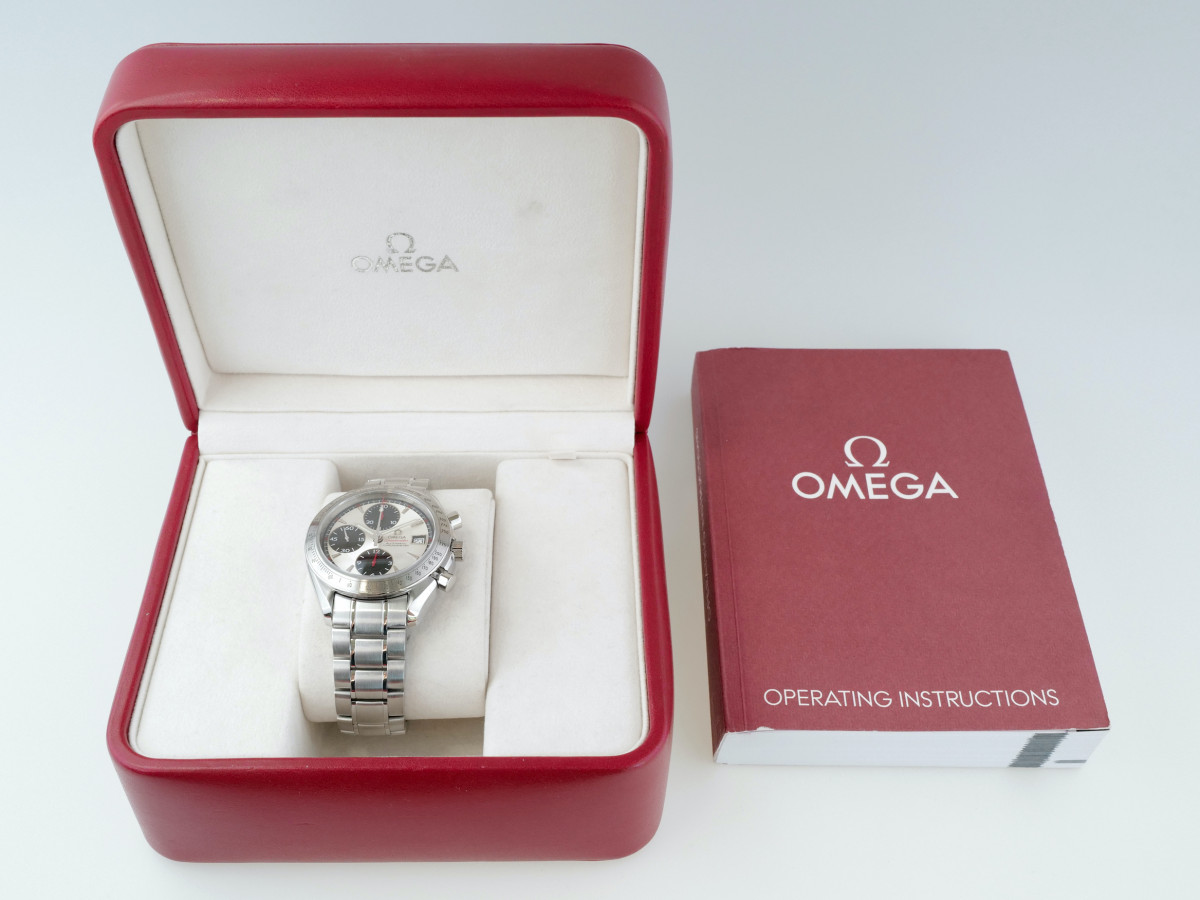 Швейцарские часы Omega Speedmaster Panda Dial