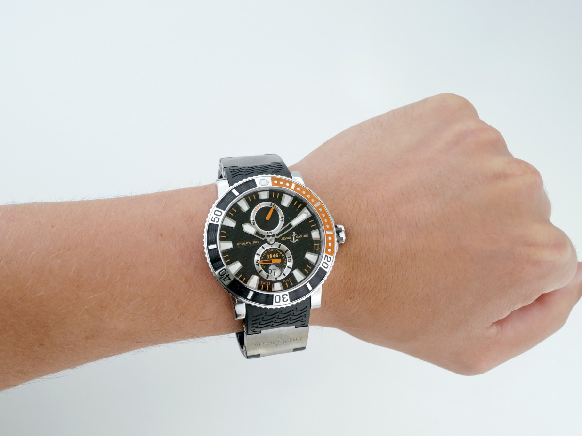 Швейцарские часы Ulysse Nardin Maxi Marine Diver Titanium