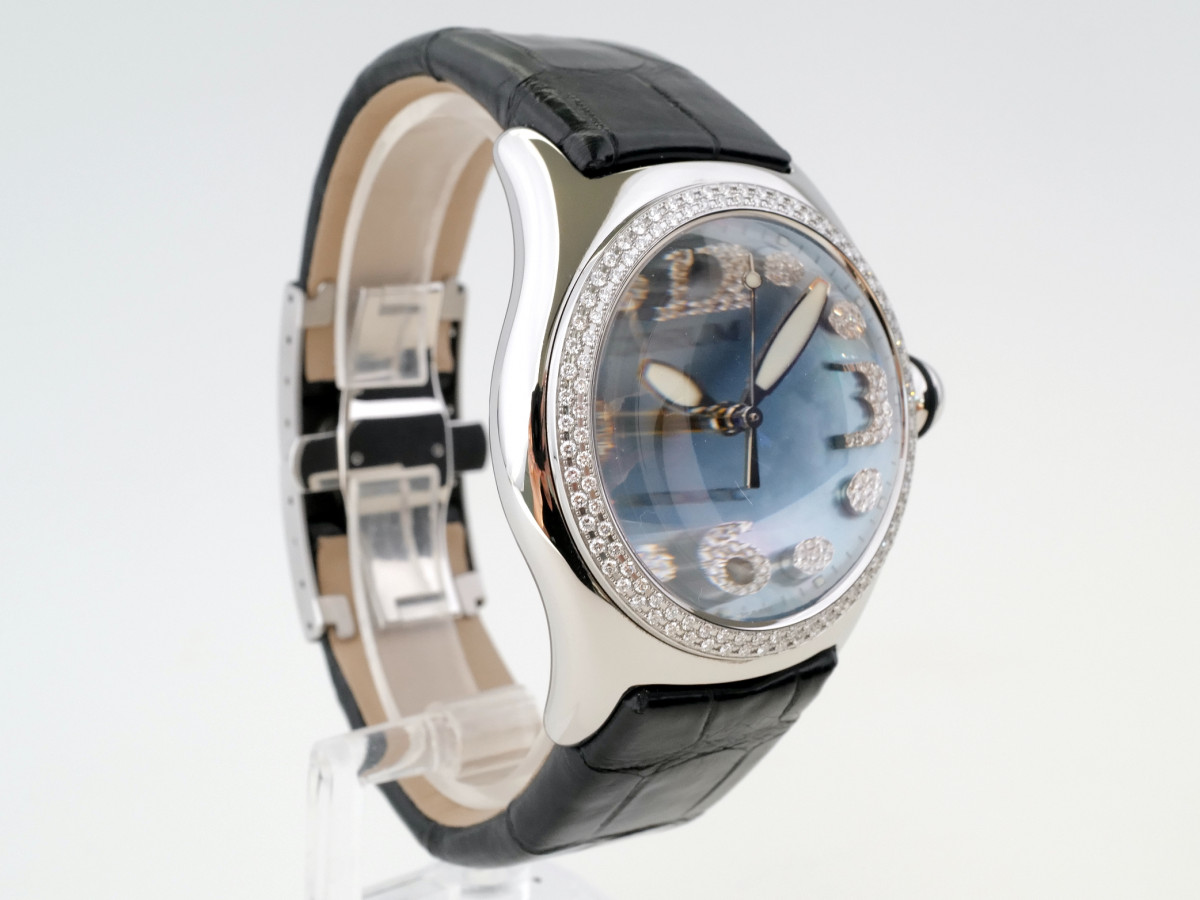 Швейцарський годинник Corum Bubble Diamonds