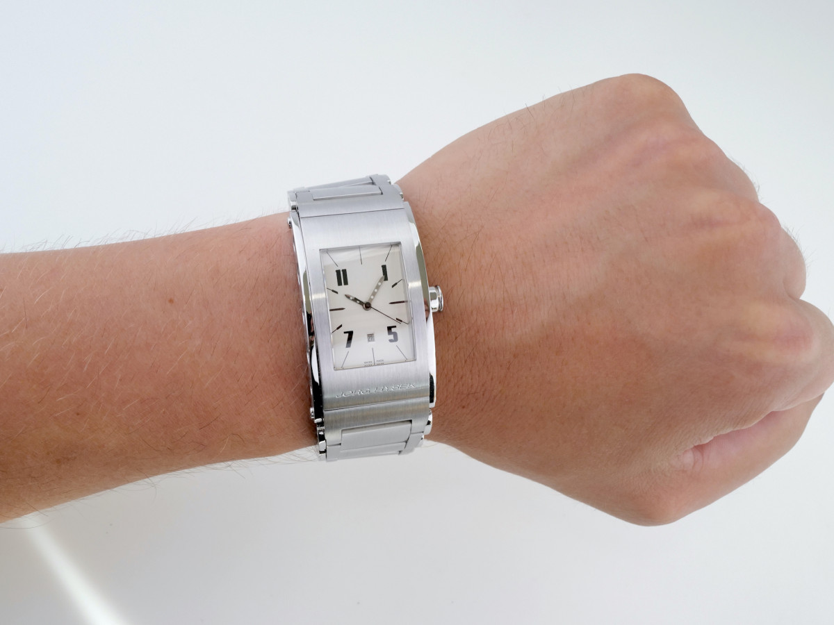 Швейцарський годинник Jorg Hysek Kilada