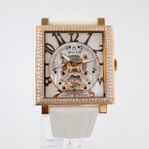 Швейцарские часы Milus Herios TriRetrograde