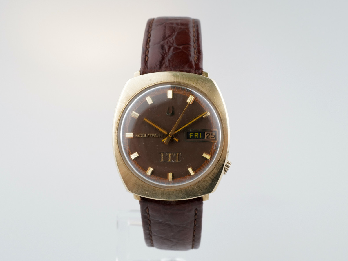 Швейцарський годинник Bulova Accutron 14K Yellow Gold
