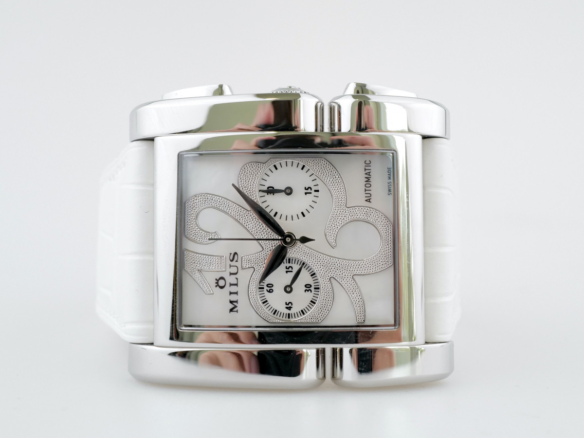 Швейцарские часы Milus Apiana Chronograph