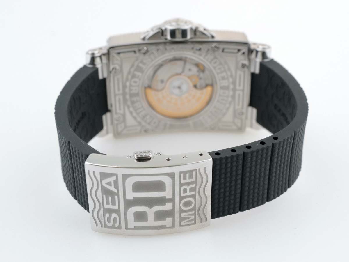 Швейцарський годинник Roger Dubuis Sea More Small Second
