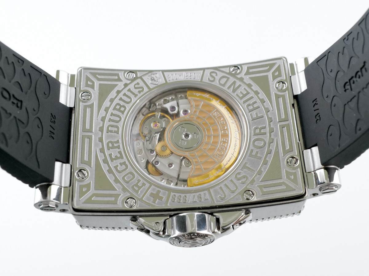 Швейцарський годинник Roger Dubuis Sea More Small Second