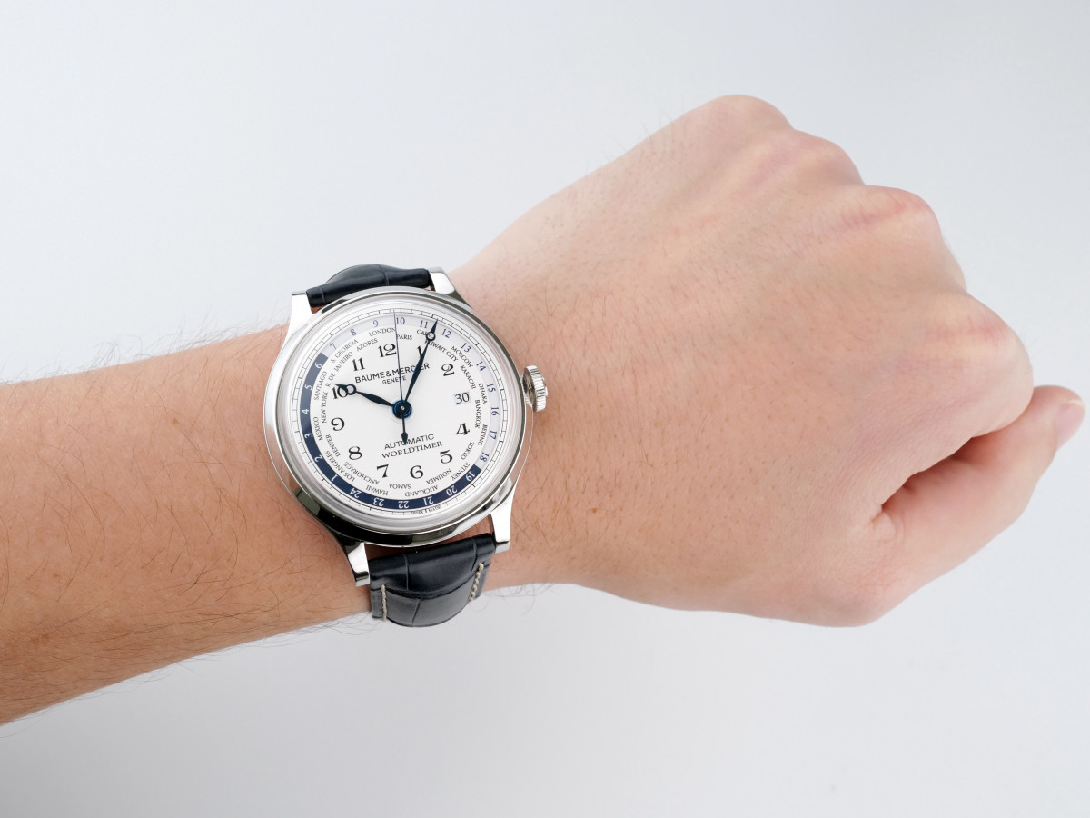 Швейцарський годинник Baume & Mercier Worldtimer