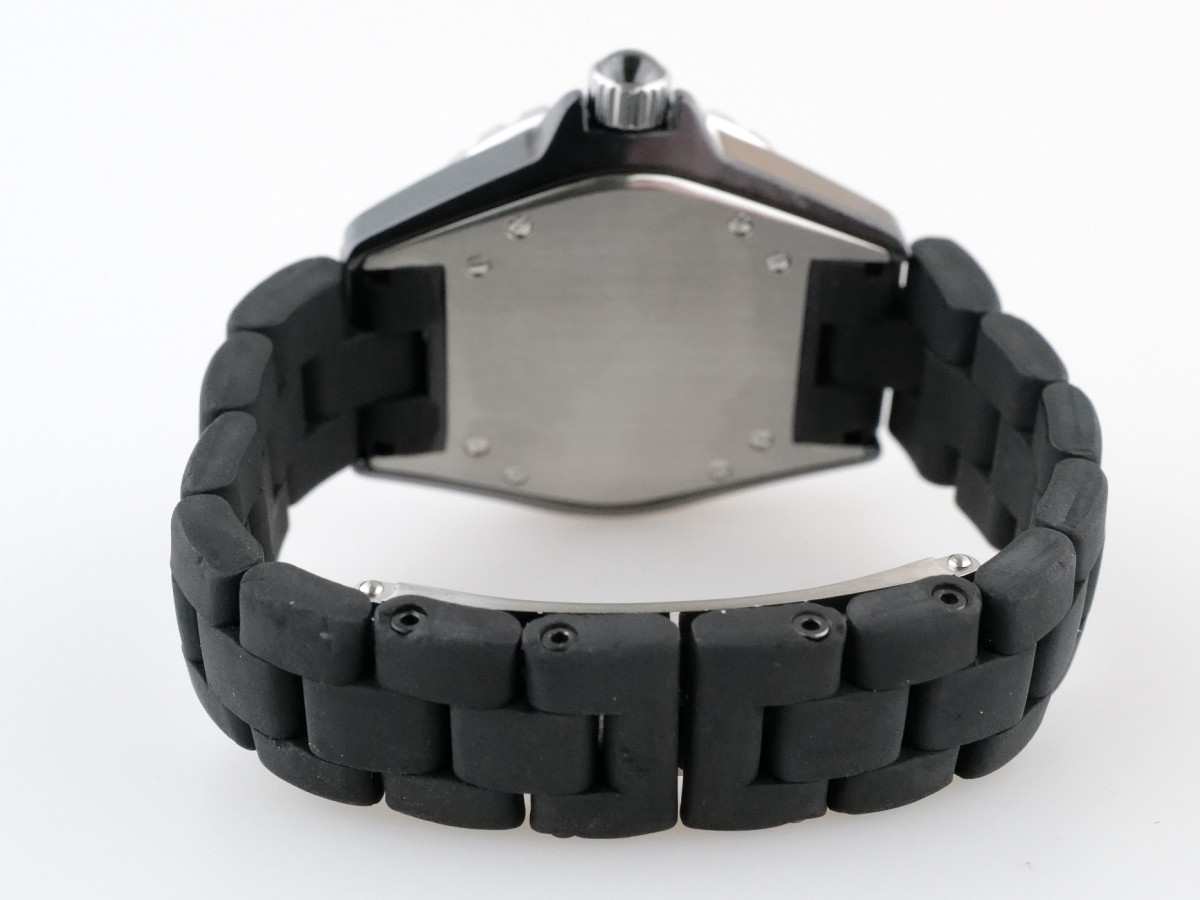 Швейцарские часы Chanel J12 Quartz Midsize