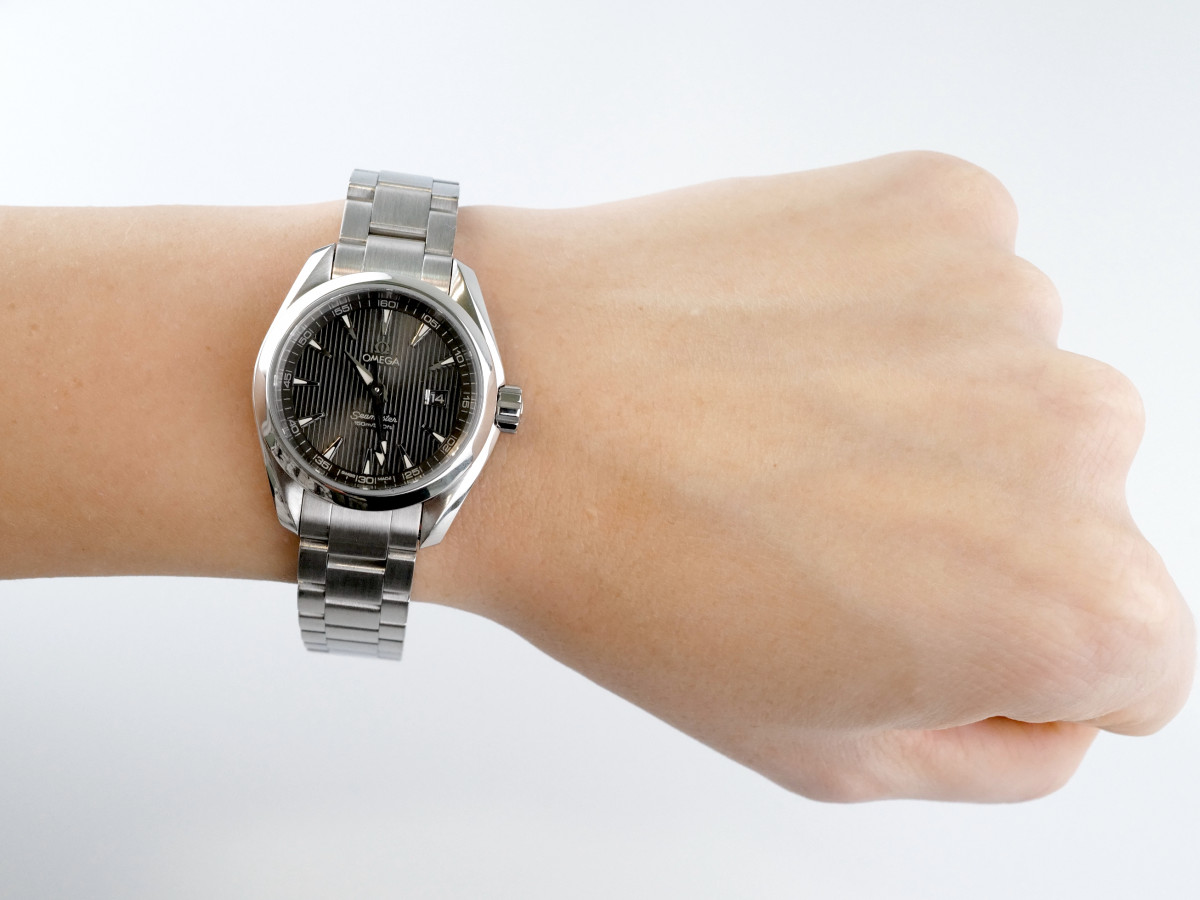 Швейцарские часы Omega Seamaster Aqua Terra Quartz