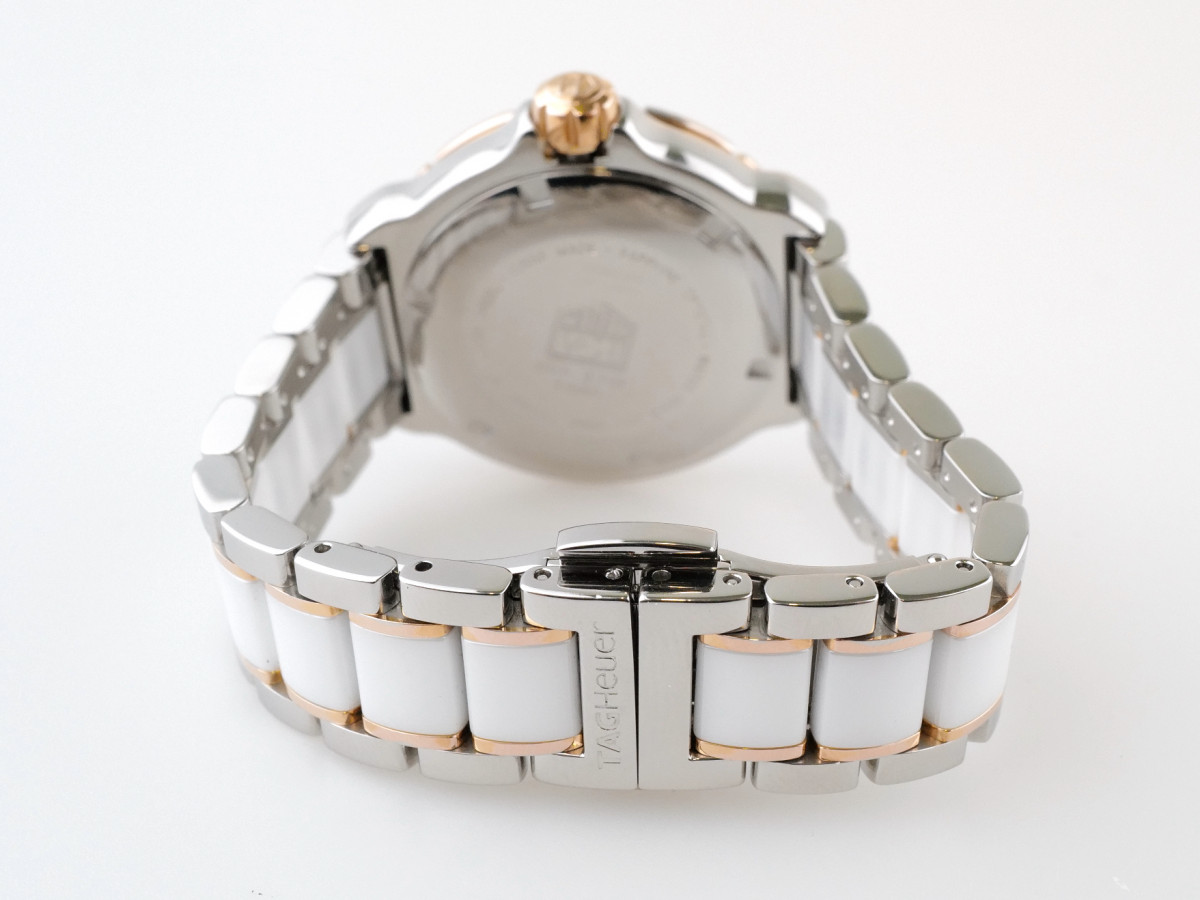 Швейцарський годинник TAG Heuer Formula 1 White Diamond Dial