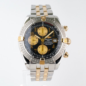 Швейцарський годинник Breitling Chronomat Evolution