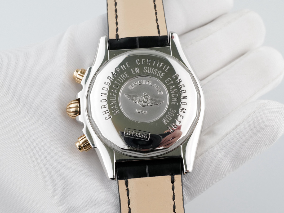 Швейцарський годинник Breitling Chronomat Evolution