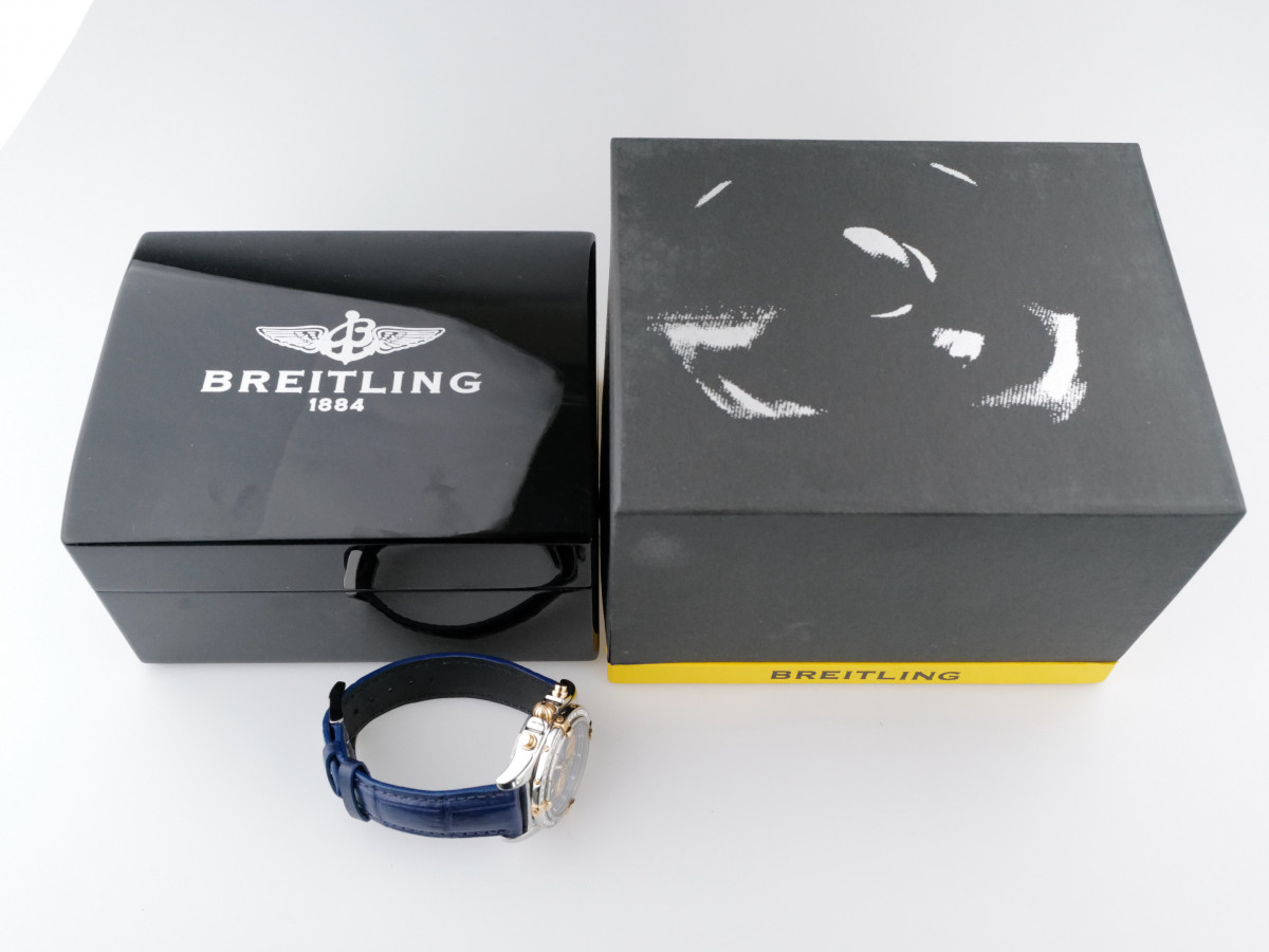 Швейцарський годинник Breitling Cockpit Chronograph