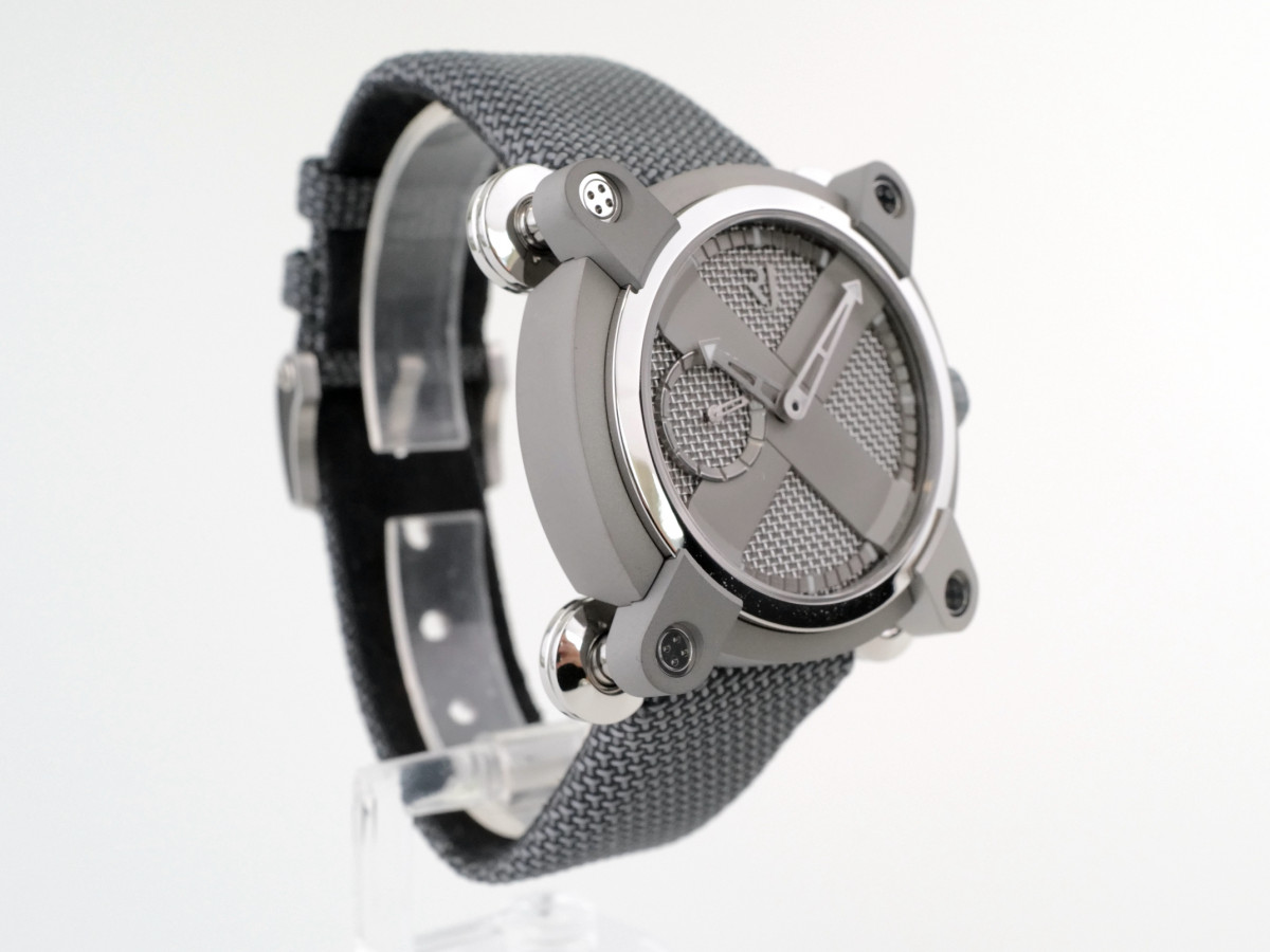 Швейцарские часы Romain Jerome Moon-DNA Moon Invader