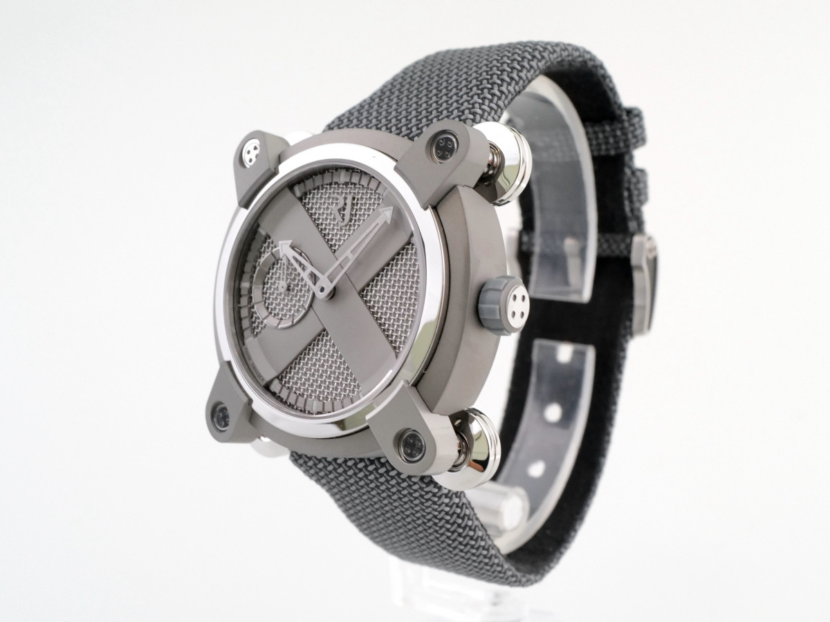 Швейцарские часы Romain Jerome Moon-DNA Moon Invader
