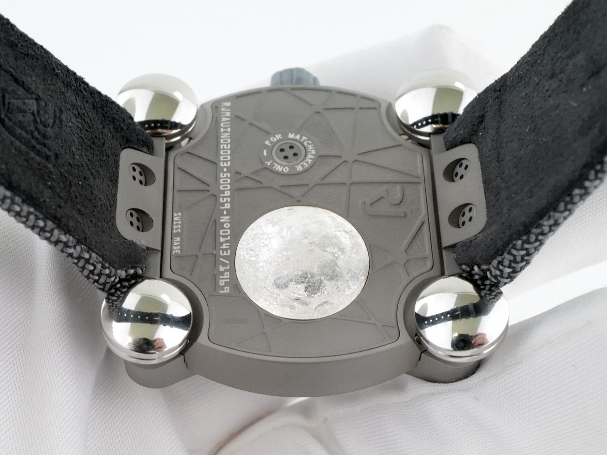 Швейцарские часы Romain Jerome Moon-DNA Moon Invader