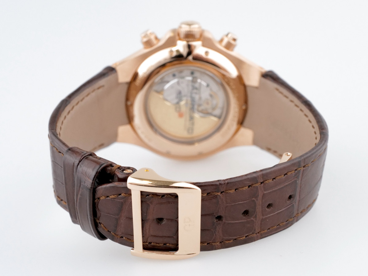 Швейцарський годинник Girard Perregaux Laureato Evo3 Chronograph