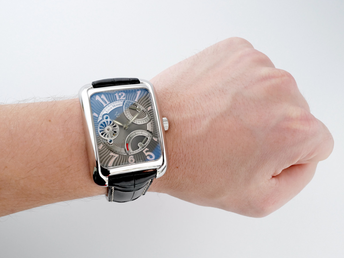 Швейцарський годинник Louis Moinet Twintech