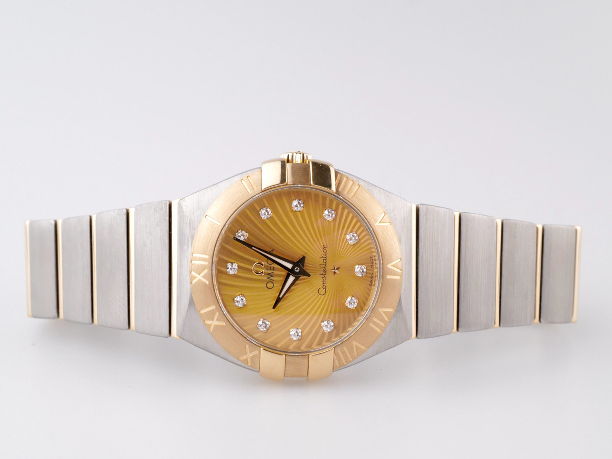 Швейцарские часы Omega Constellation Champagne Diamond Dial