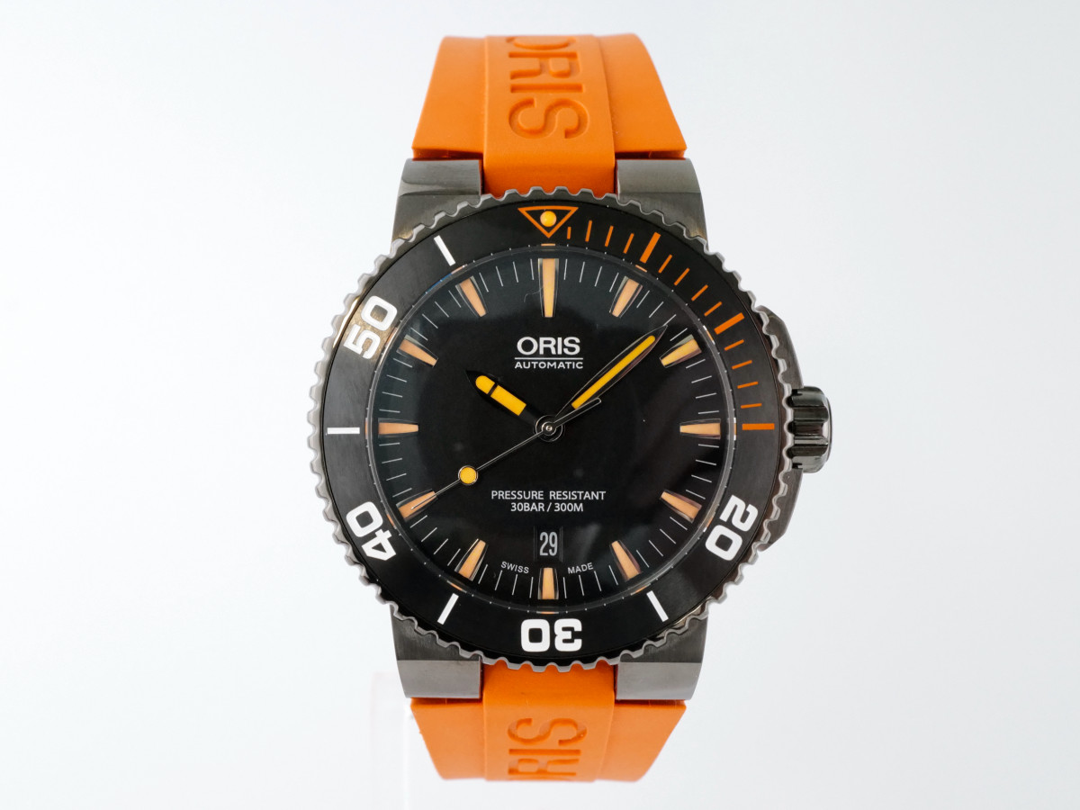 Швейцарские часы Oris Aquis Date