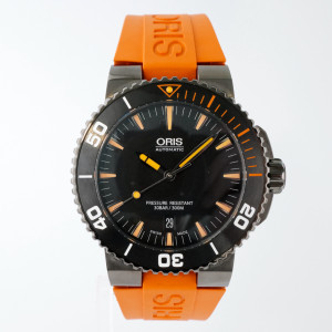 Швейцарские часы Oris Aquis Date