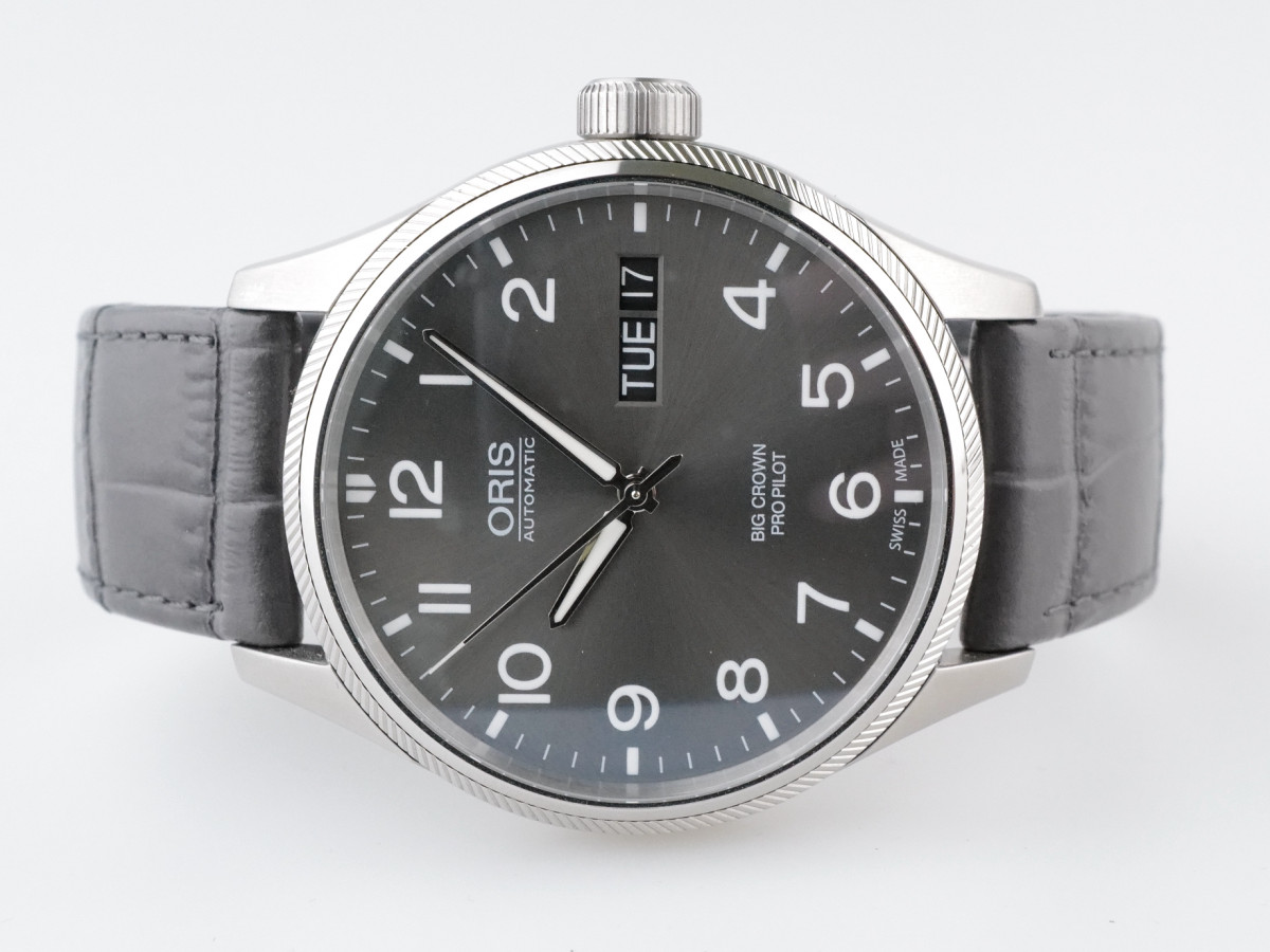 Швейцарський годинник Oris Big Crown ProPilot