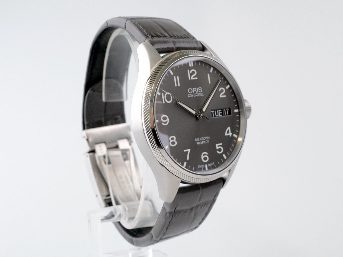 Швейцарський годинник Oris Big Crown ProPilot