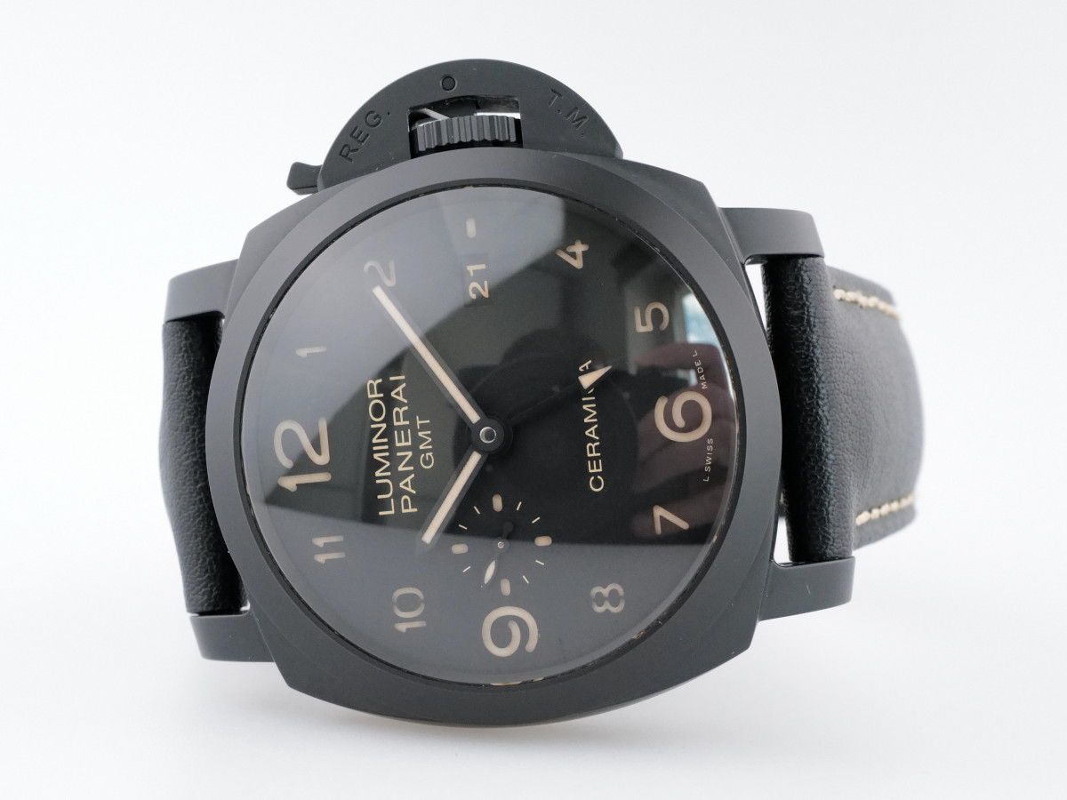 Швейцарський годинник Panerai Luminor 1950 3 Days GMT Ceramic 44
