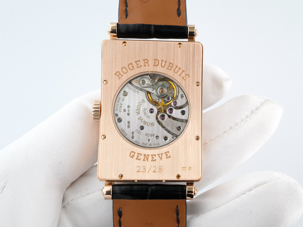 Швейцарские часы Roger Dubuis Much More