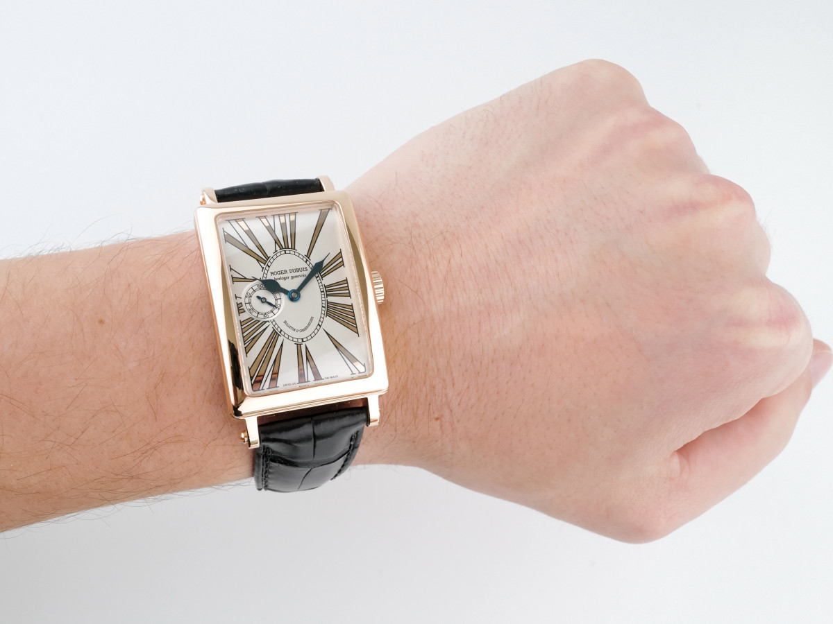 Швейцарские часы Roger Dubuis Much More