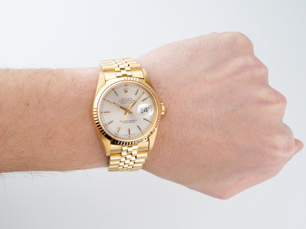 Швейцарские часы Rolex Datejust 18K Yellow Gold