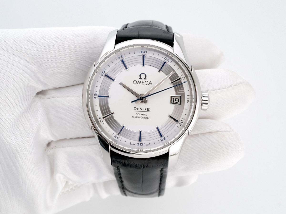 Швейцарские часы Omega De Ville Hour Vision