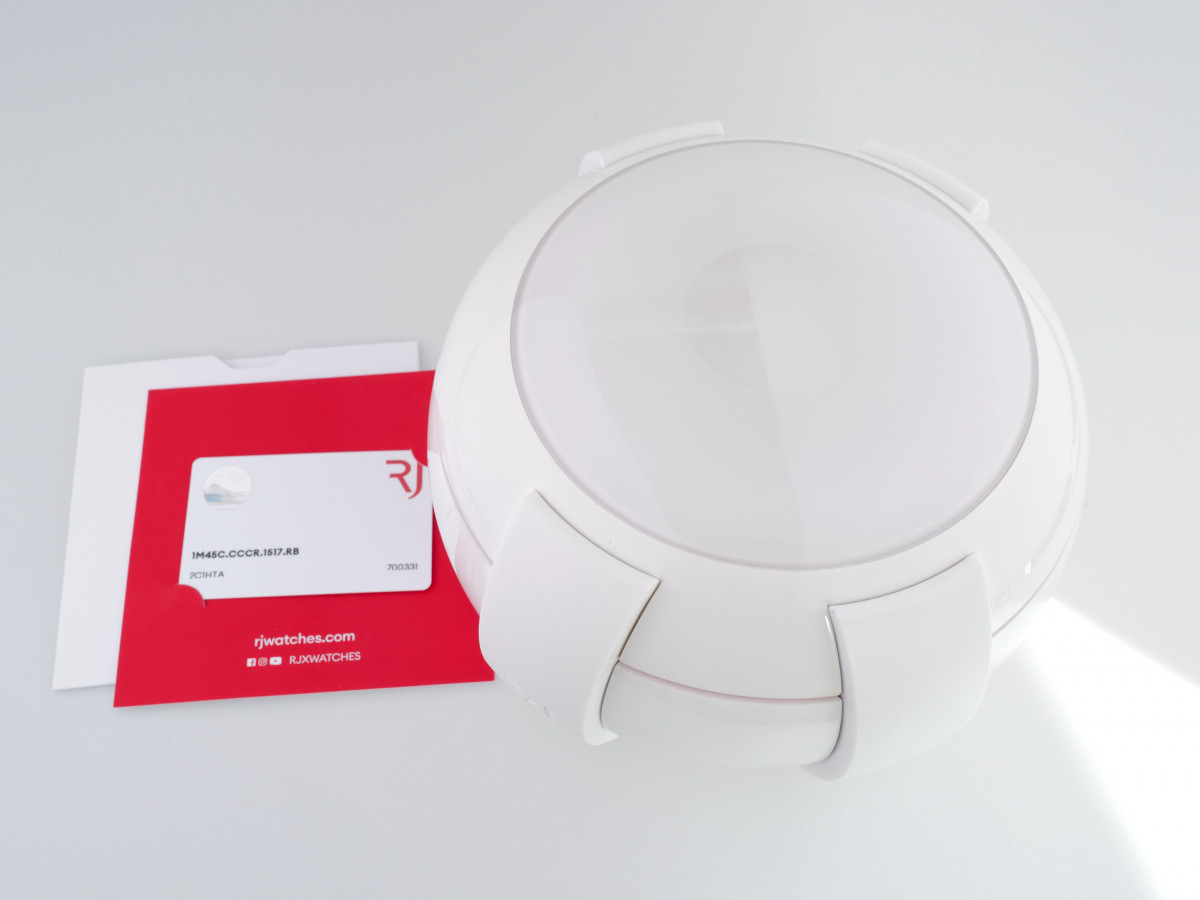 Швейцарские часы Romain Jerome Arraw Marine