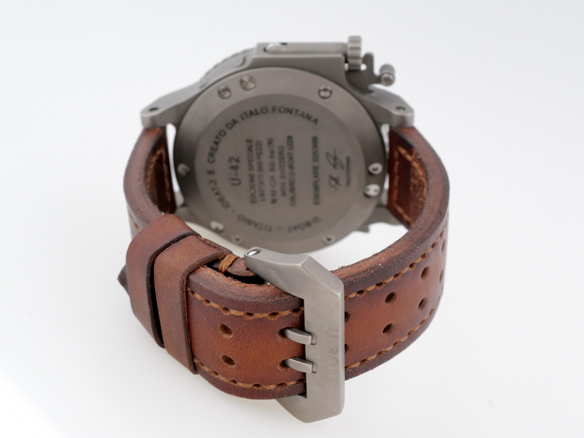 Швейцарський годинник U-Boat U-42