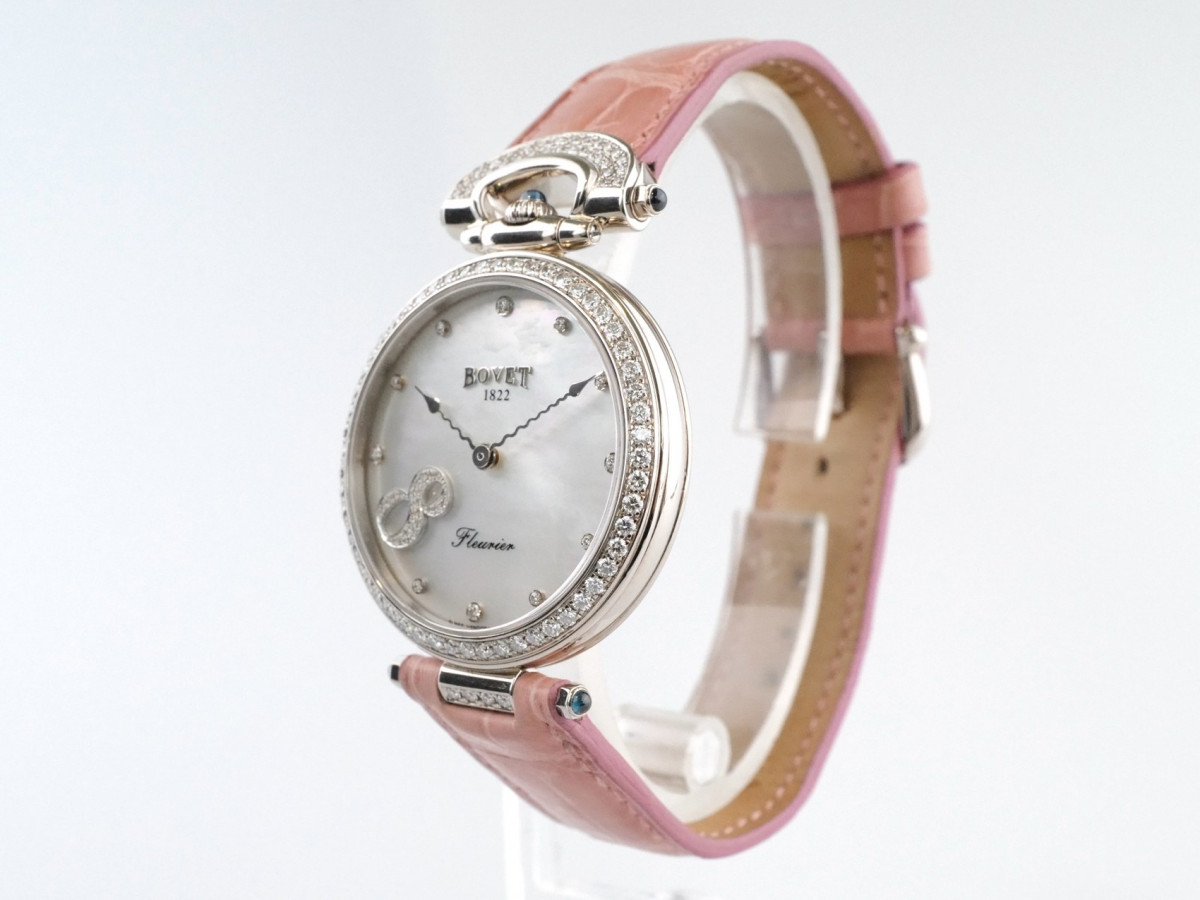Швейцарський годинник Bovet Fleurier 18K White Gold Diamonds 34