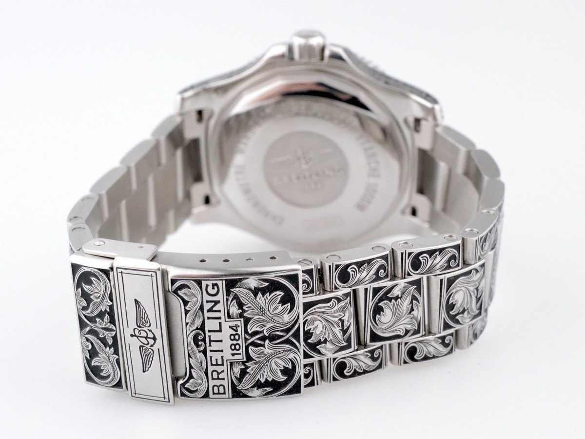 Швейцарський годинник Breitling Superocean II 44 Custom