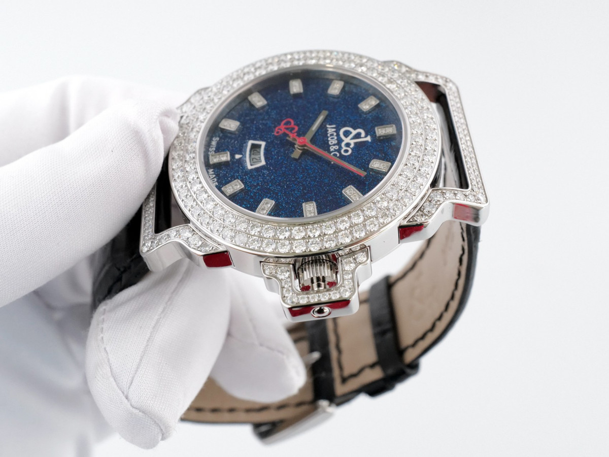 Швейцарские часы Jacob and Co. Standard Diamonds