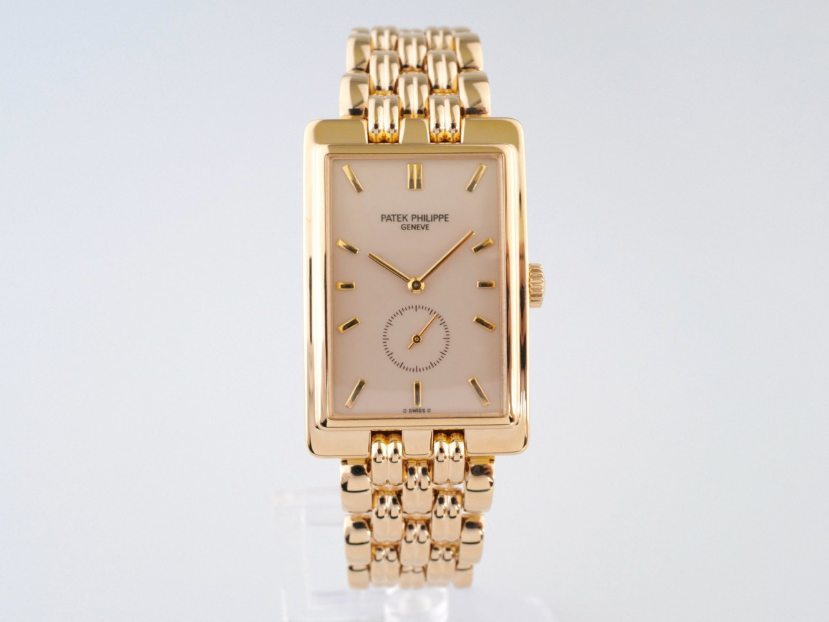 Швейцарские часы Patek Philippe Gondolo Manual Wind 18K Yellow Gold