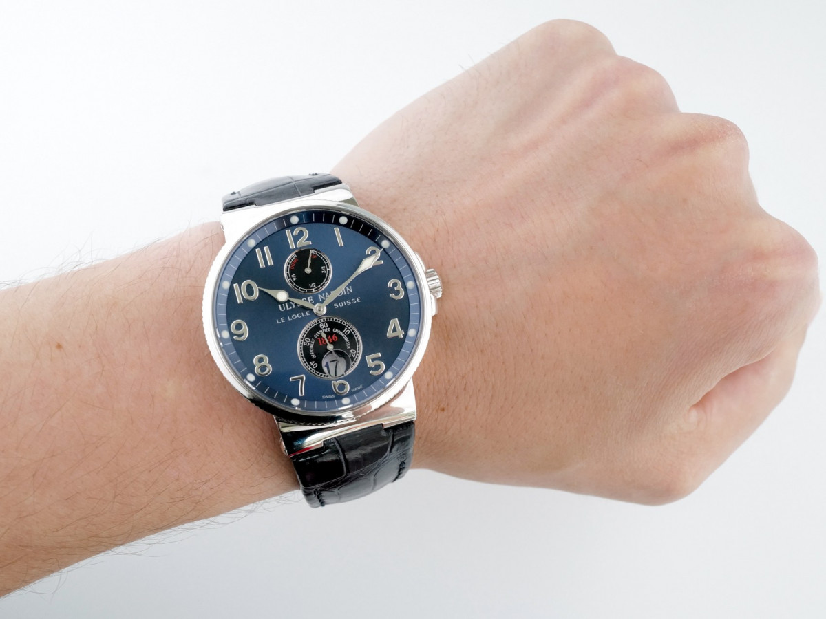 Швейцарские часы Ulysse Nardin Marine Maxi Chronometer Blue Dial Arabic Numerals