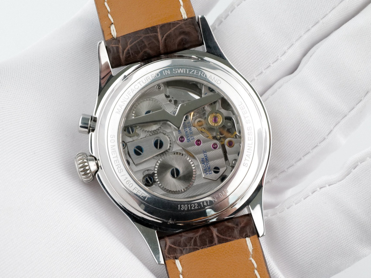 Швейцарський годинник Vulcain Golden Heart Alarm