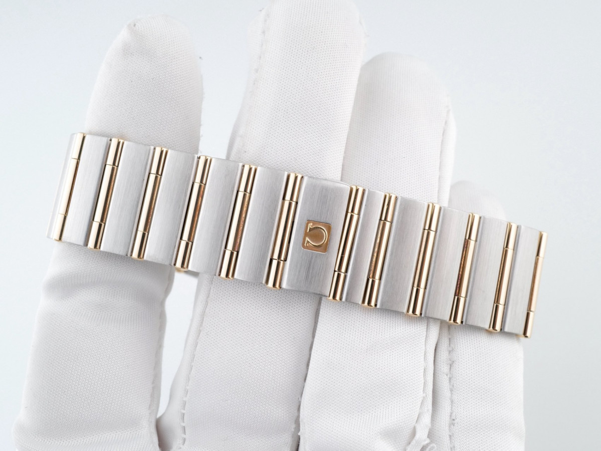 Швейцарские часы Omega Constellation Perpetual Calendar