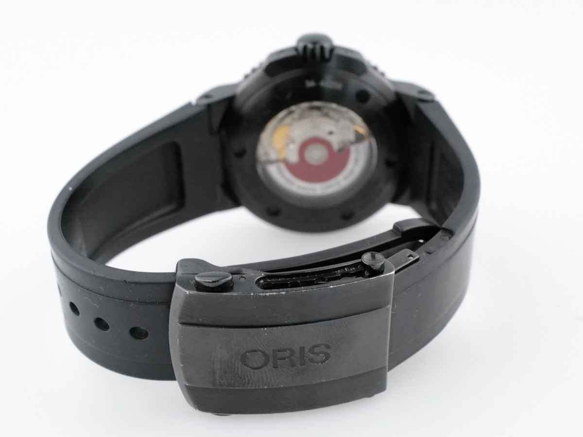 Швейцарський годинник Oris Aquis Date
