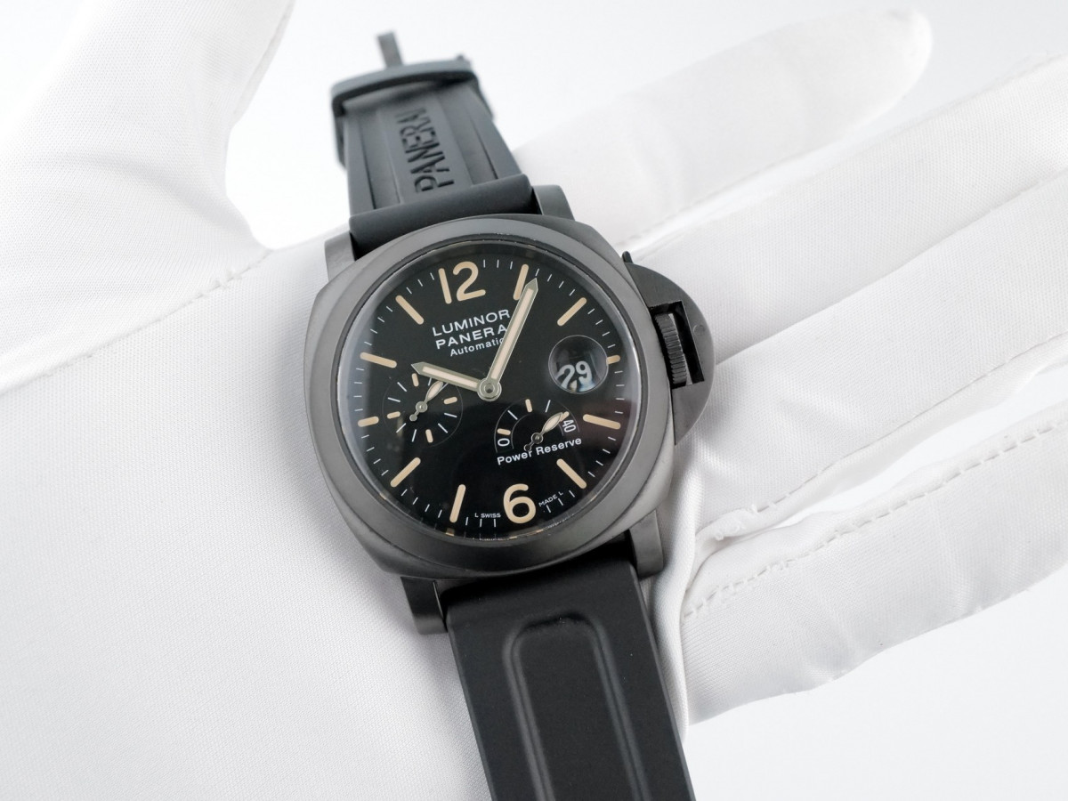 Швейцарские часы Panerai Luminor Power Reserve