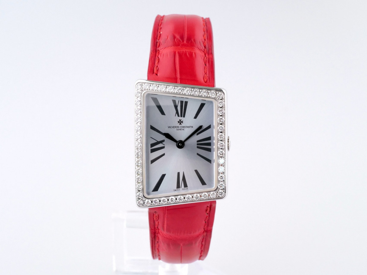 Швейцарские часы Vacheron Constantin 1972 Asymmetric 18K Gold Diamonds