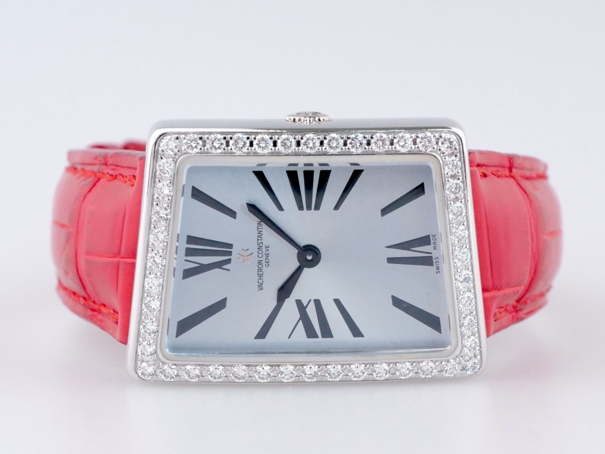 Швейцарские часы Vacheron Constantin 1972 Asymmetric 18K Gold Diamonds